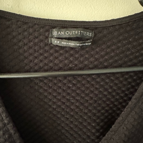 Urban outfitters cross tie crop top - Picture 2 of 3